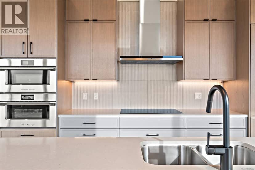 501 1102 Esquimalt Rd, Esquimalt