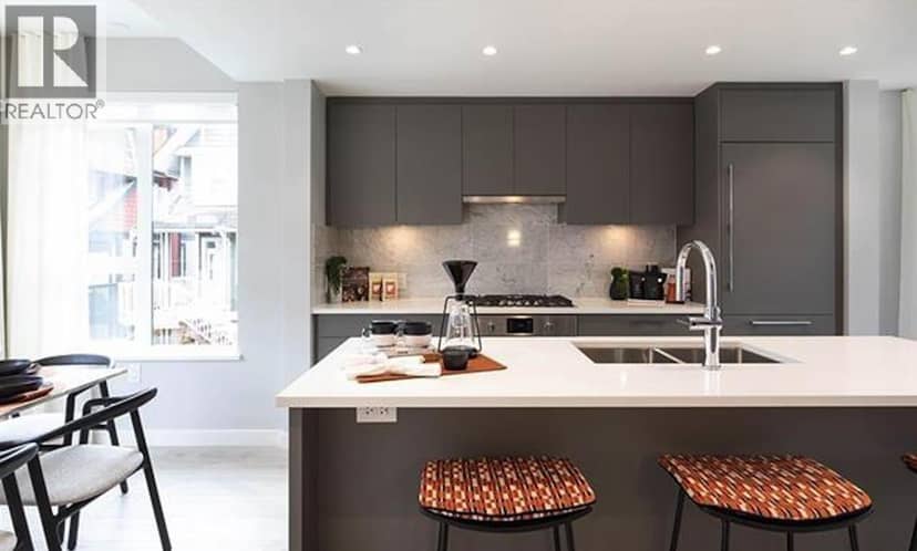 6 2728 Acadia Road, Vancouver
