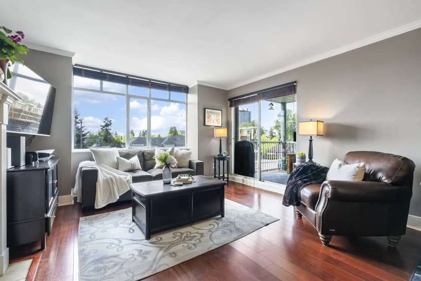 206 9763 140 Street, Surrey