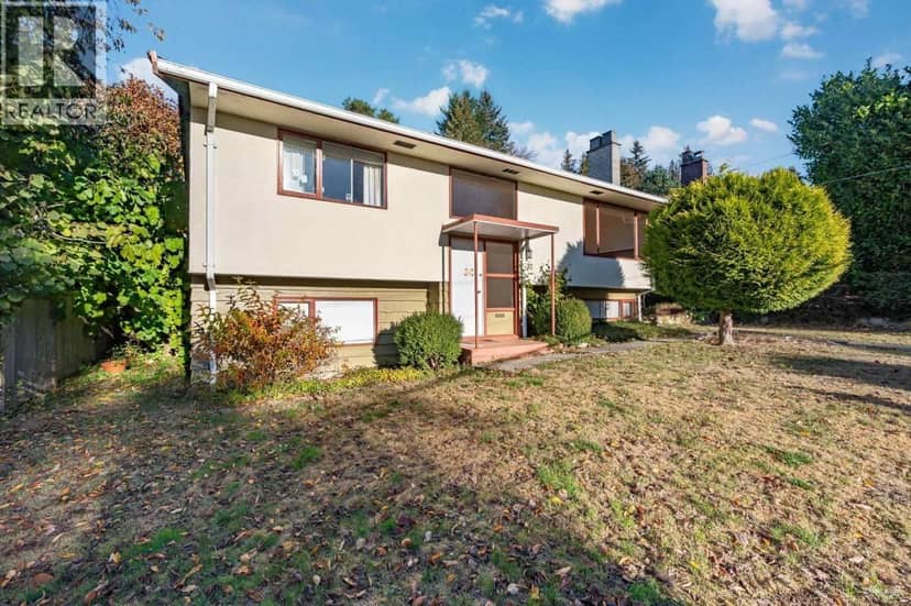 332 Laurentian Crescent, Coquitlam