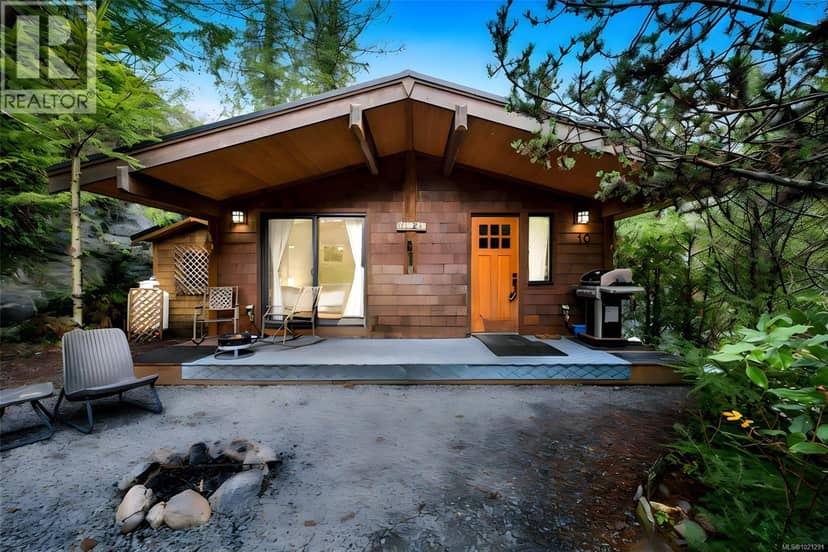 10 6574 Baird Rd, Port Renfrew