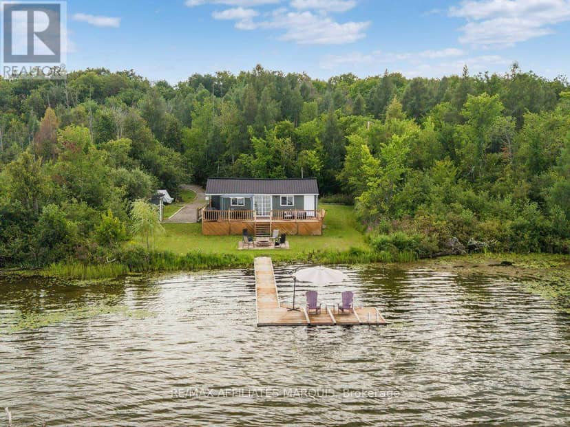 330 Forgotten Lane, Rideau Lakes