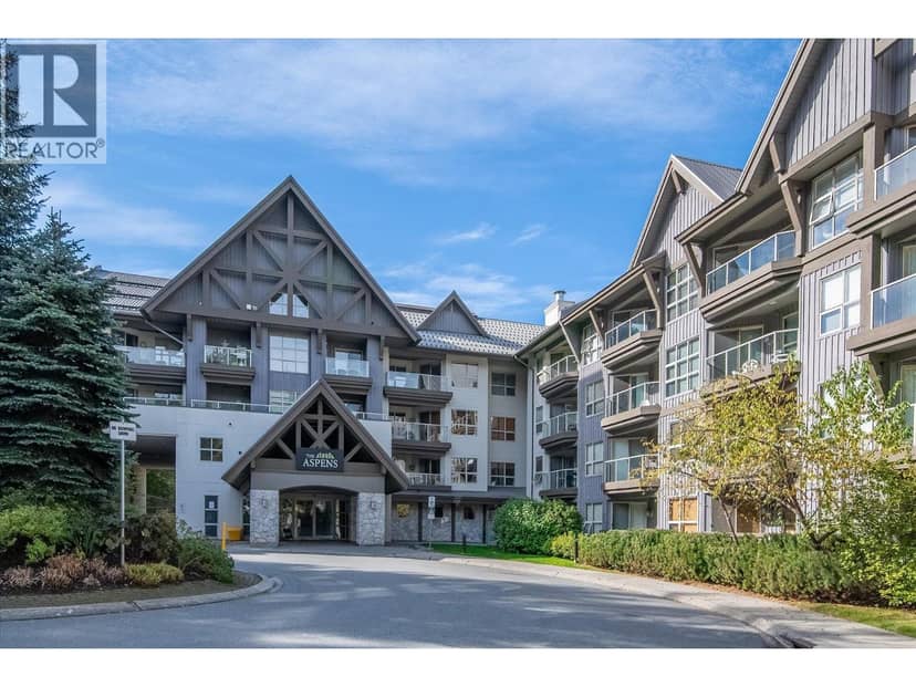 345 4800 Spearhead Drive, Whistler