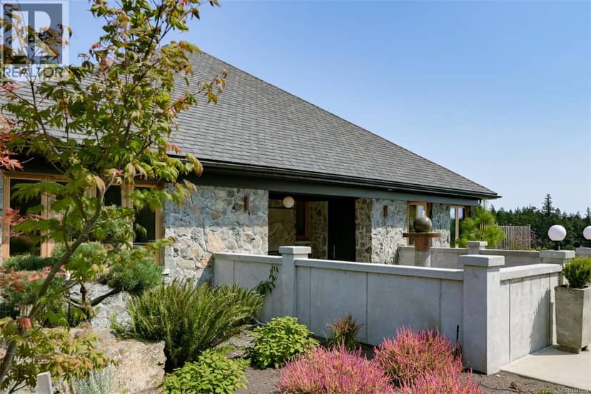 735 Arden Rd, Metchosin