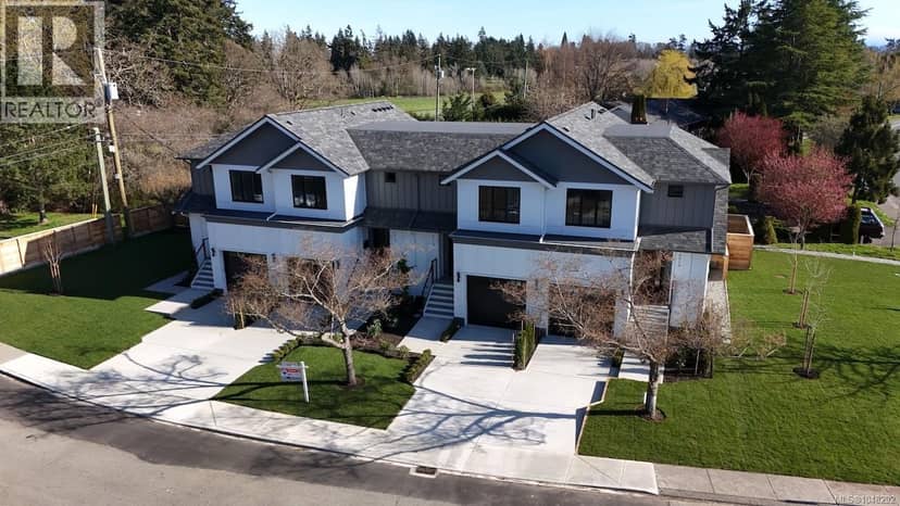 3 3513 Henderson Rd, Oak Bay