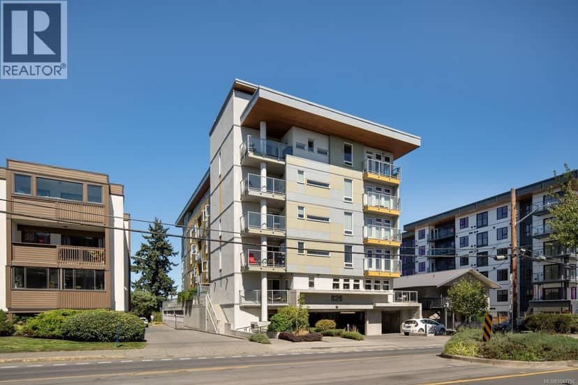 503 826 Esquimalt Rd, Esquimalt