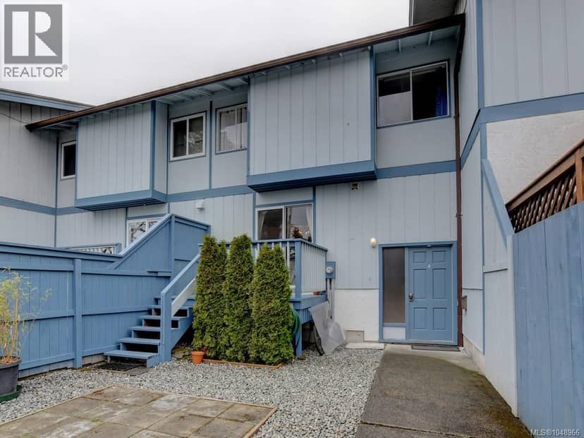 4 3987 Gordon Head Rd, Saanich