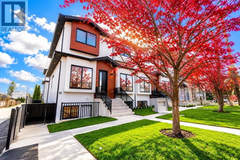 2 6692 Napier Street, Burnaby