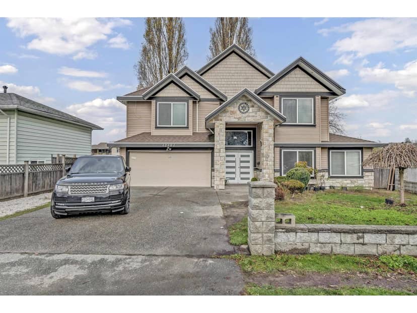 12101 84 Avenue, Surrey