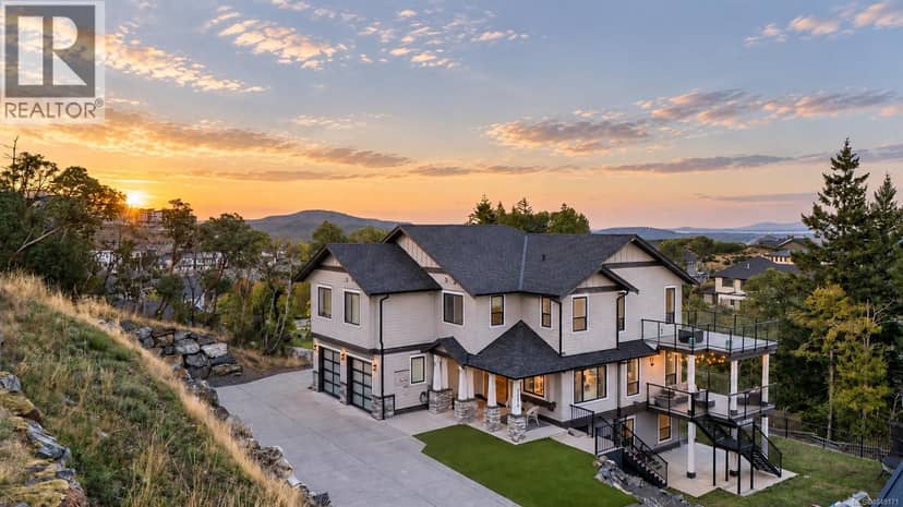 1414 Grand Forest Close, Langford