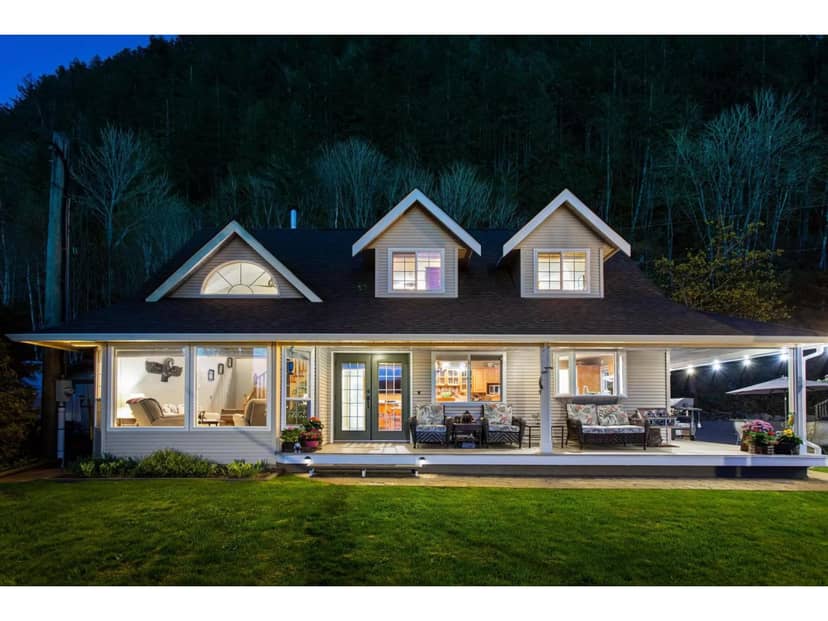 7388 ROCKWELL PLACE, Harrison Lake, Harrison Hot Springs