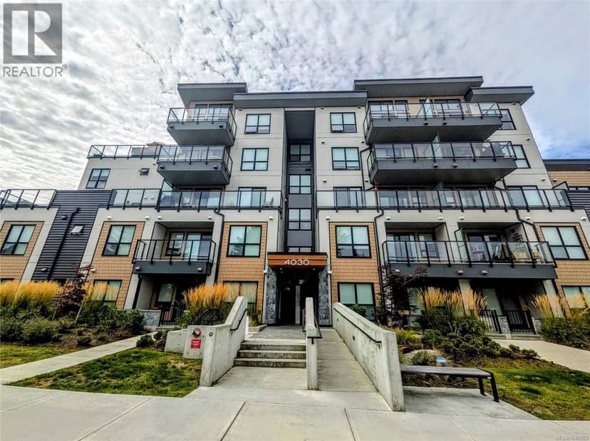 107 4030 Shelbourne St, Saanich