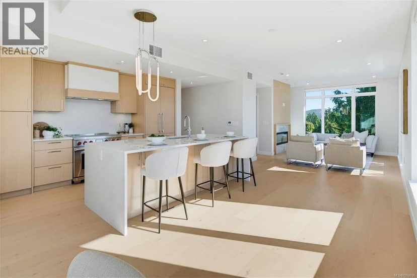 PH 402 5229 Cordova Bay Rd, Saanich