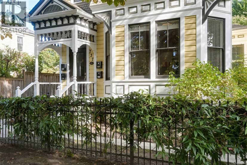 737 Vancouver St, Victoria