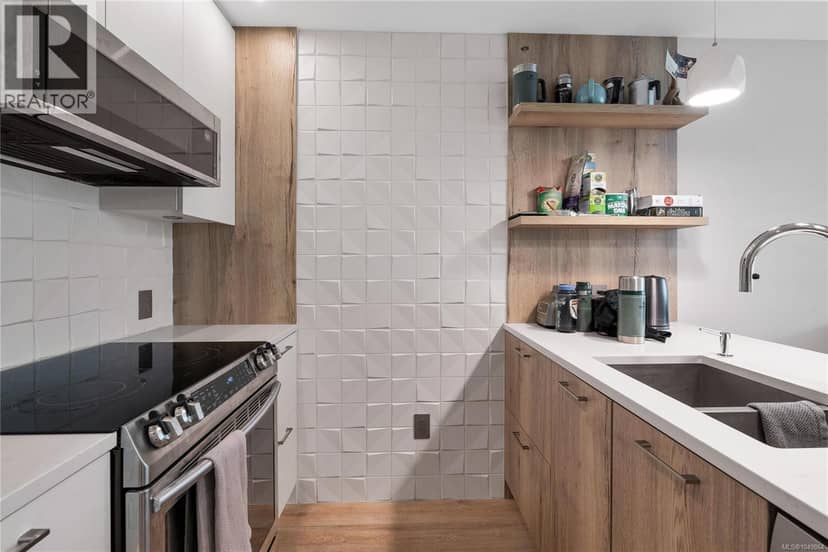 204 1588 North Dairy Rd, Saanich