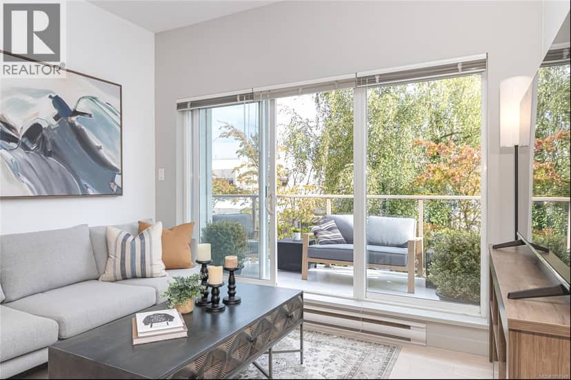 216 1550 Church Ave, Saanich
