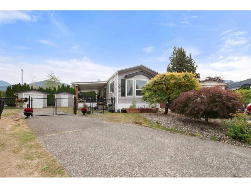 82 6338 VEDDER ROAD, Sardis South, Chilliwack