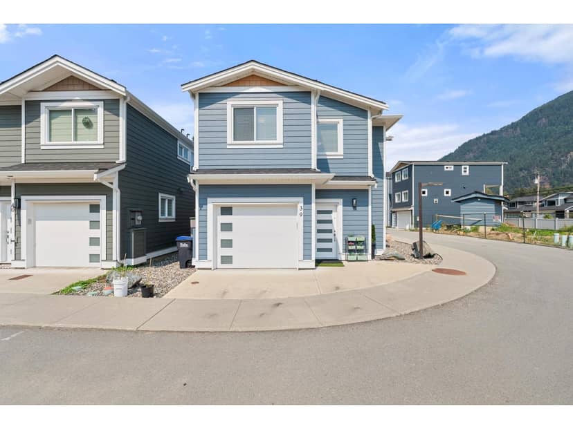 39 750 HOT SPRINGS ROAD, Harrison Hot Springs, Harrison Hot Springs