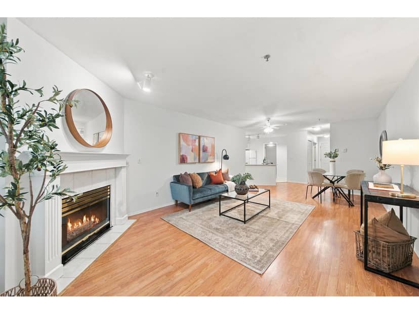 207 5955 177B Street, Surrey