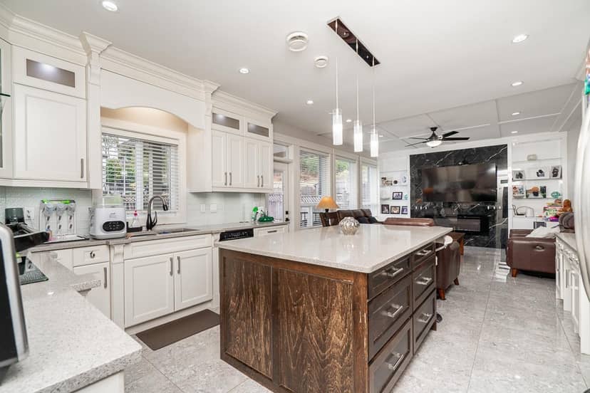 6158 140B Street, Surrey