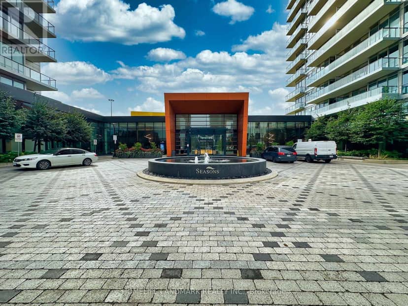 801 - 95 McMahon Drive, Toronto