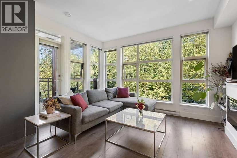 316 3602 Aldercrest Drive, North Vancouver