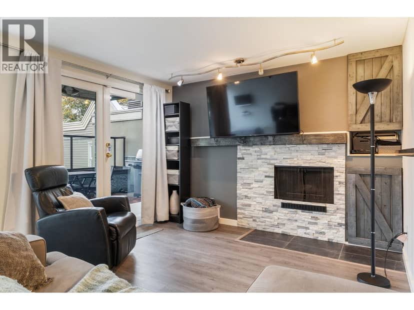 204 1220 W 6th Avenue, Vancouver