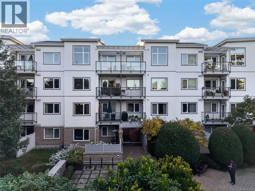 306 4394 West Saanich Rd, Saanich