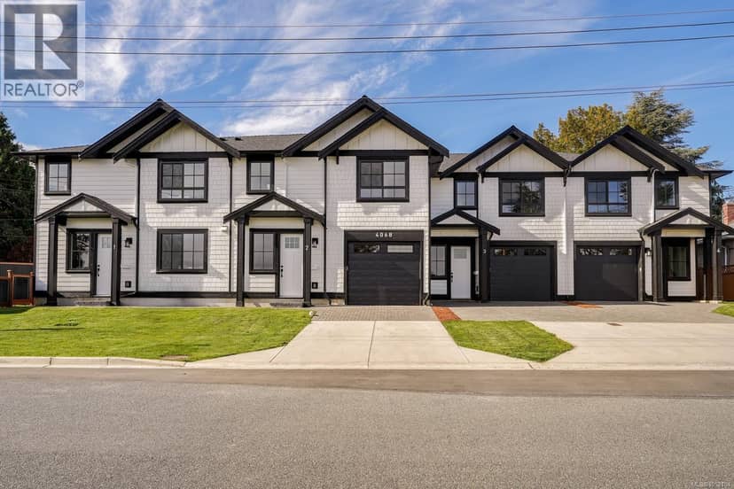 2 4068 Tuxedo Dr, Saanich