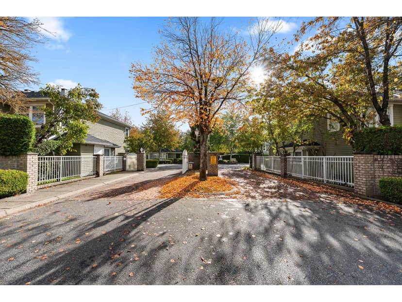 27 8428 Venture Way, Surrey