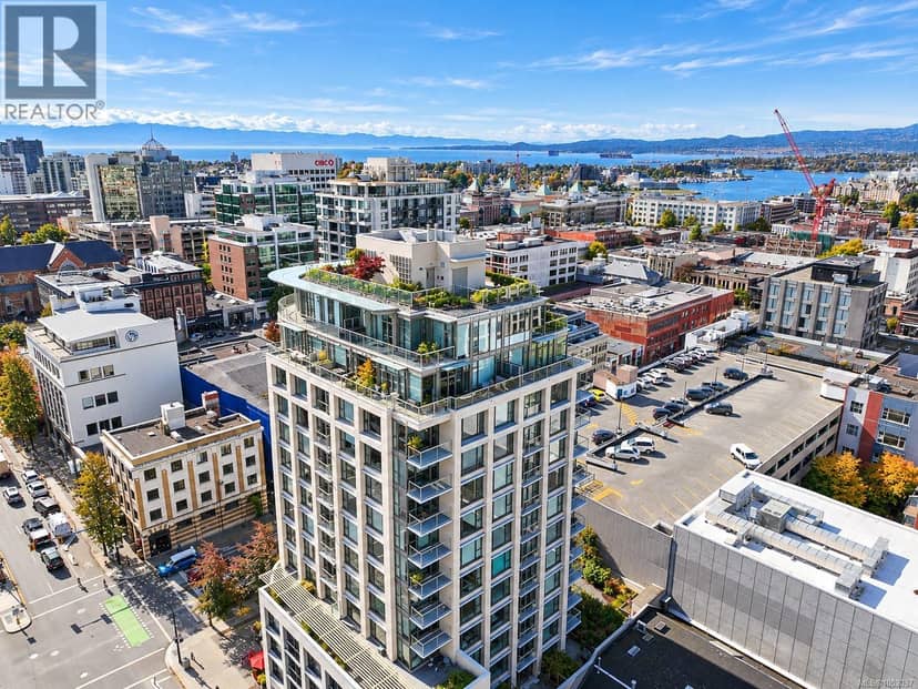 PH 1501 760 Johnson St, Victoria