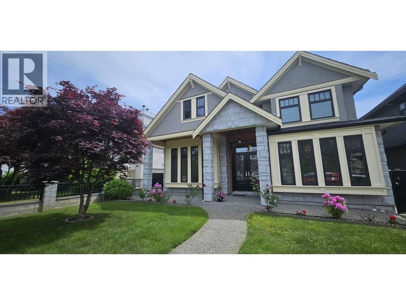 1010 Edinburgh Street — photo 1 of 40