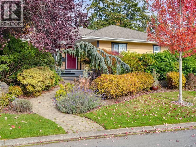 1158 Hadfield Ave, Esquimalt