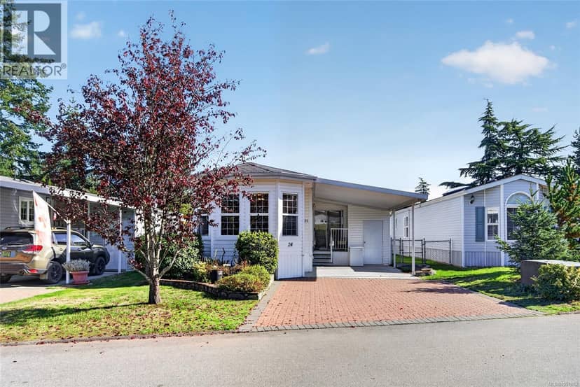 24 7401 Central Saanich Rd, Central Saanich