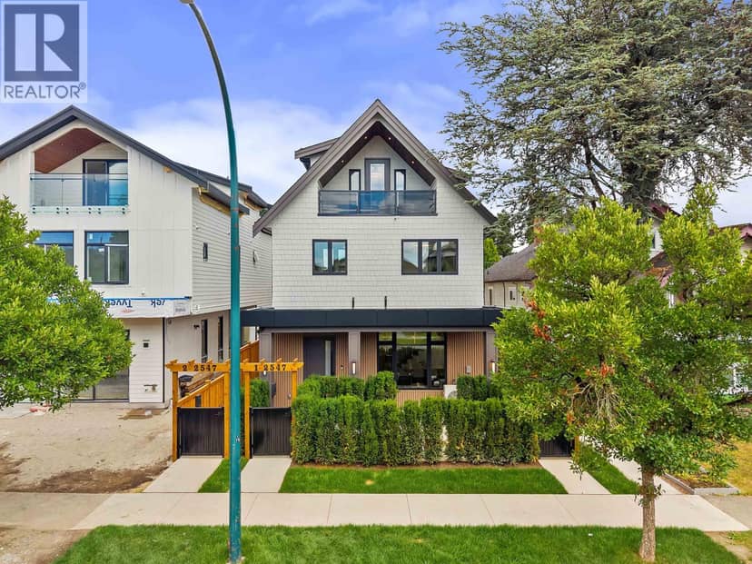 2 2547 E 2nd Avenue, Vancouver