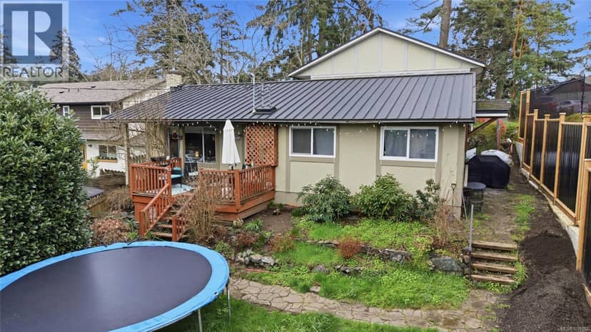 661 Marlisa Pl, Langford