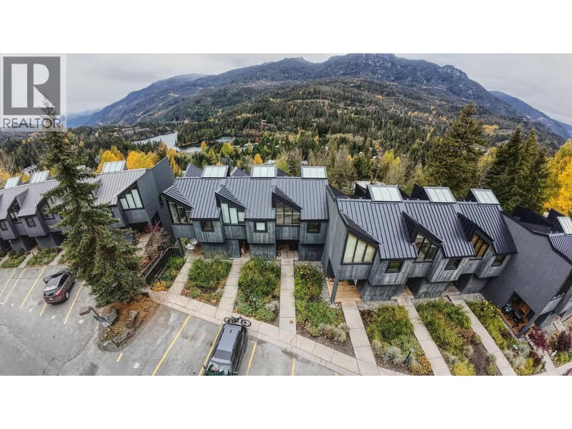 7 2221 Gondola Way, Whistler