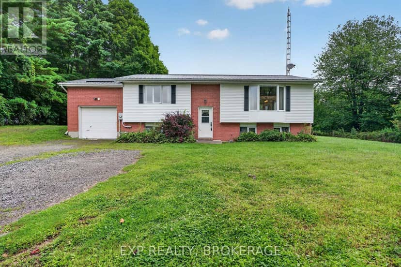 9009 Perth Road, Rideau Lakes