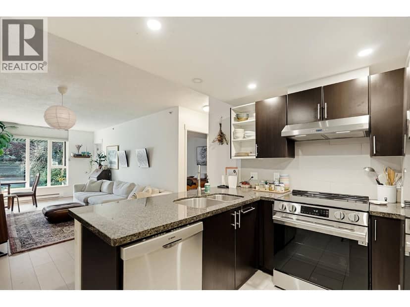 213 2520 Manitoba Street, Vancouver