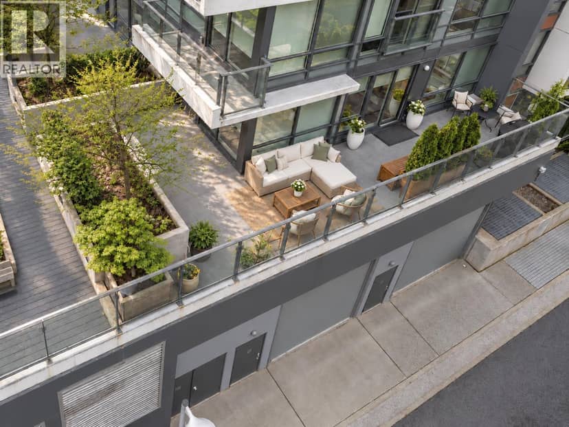 203 1788 Columbia Street, Vancouver