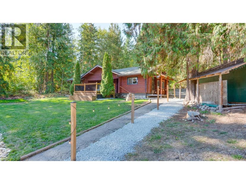2452 Forest Drive, Blind Bay