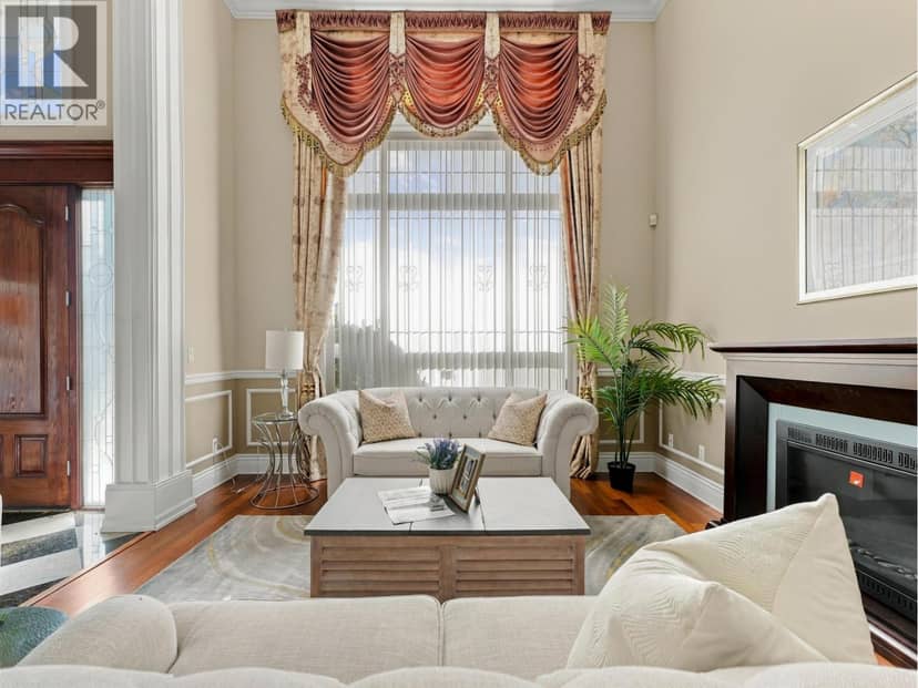 5631 Clearwater Drive, Richmond