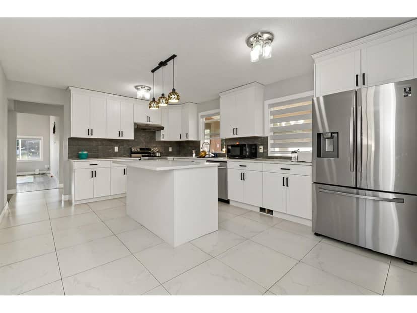 48247 YALE ROAD, East Chilliwack, Chilliwack