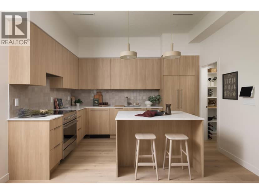 1 595 E 49th Avenue, Vancouver