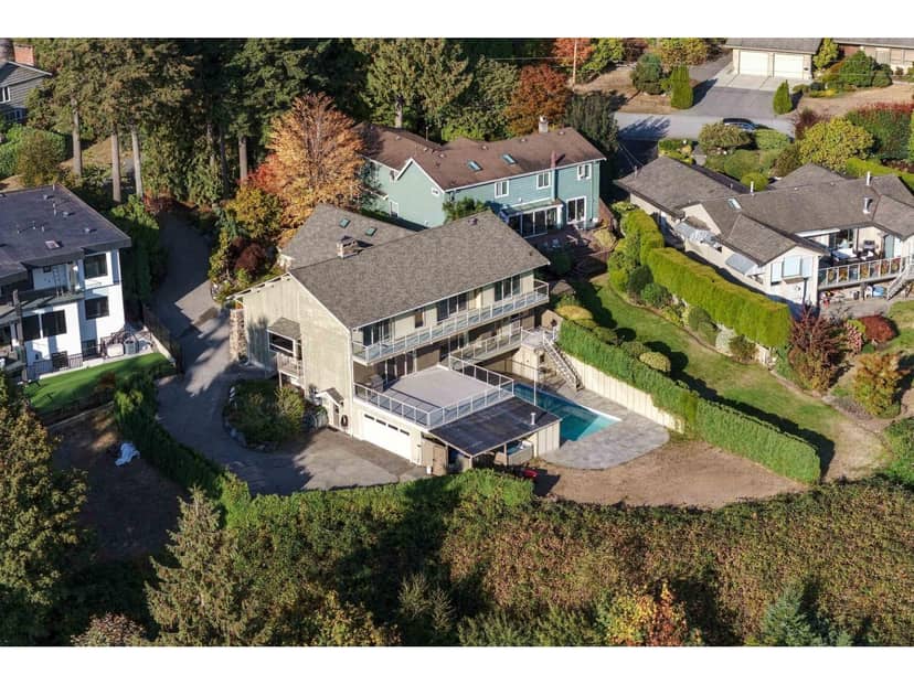 5575 Fairlight Crescent, Delta