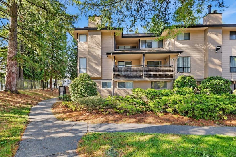 10511 Holly Park Lane, Surrey