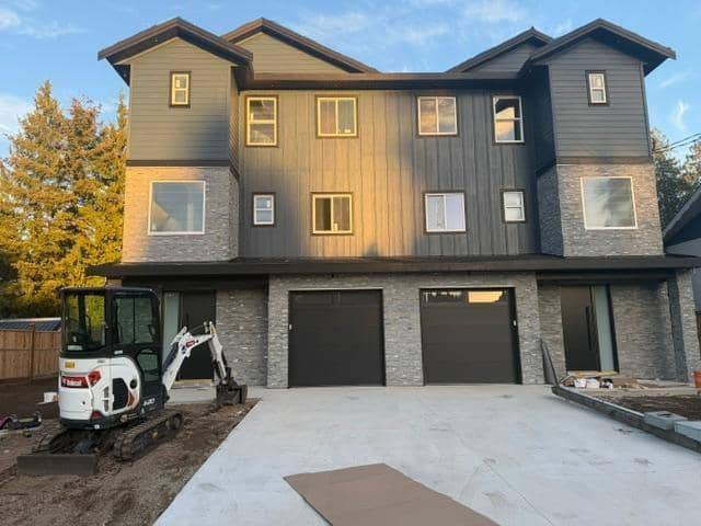 101 9820 130 Street, Surrey