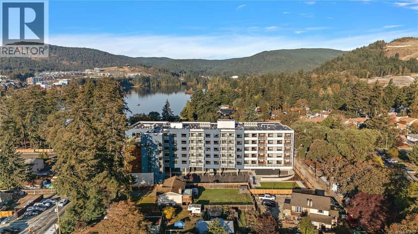 212 2881 Leigh Rd, Langford
