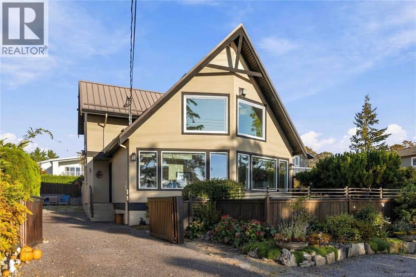 10189 West Saanich Rd, North Saanich