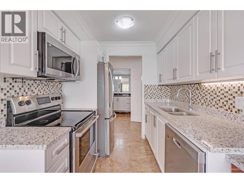 111 235 E 13th Street, North Vancouver
